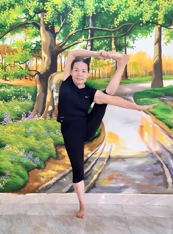 Người cao tuổi tập thể dục thế nào để tăng cường sức khỏe mùa Covid