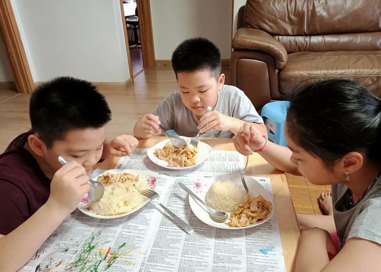 Thực trạng và đề xuất xây dựng phần mềm dinh dưỡng, tổ chức bữa ăn học đường tại Việt Nam