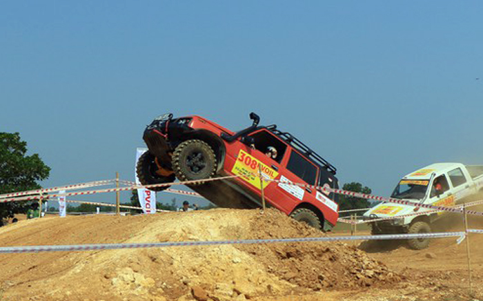 77 đội tham dự giải đua xe ô tô địa hình Việt Nam PVOIL CUP 2021 