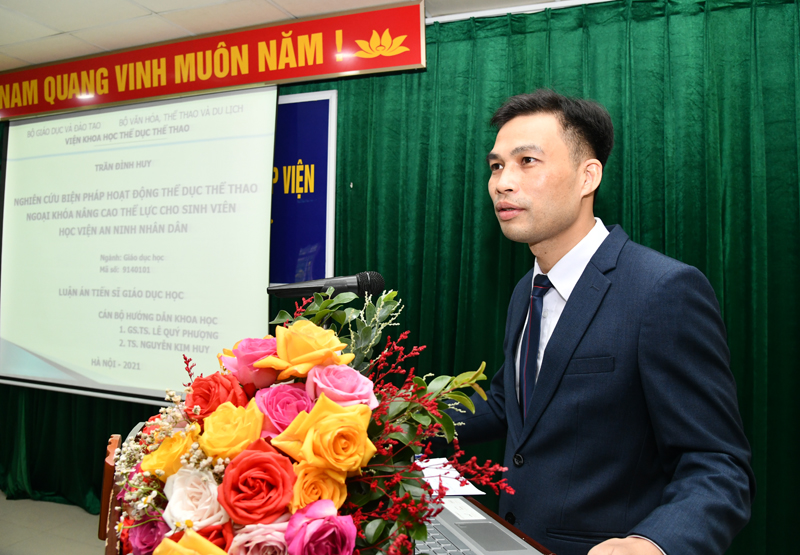 NCS Trần Đình Huy bảo vệ thành công luận án Tiến sỹ cấp Viện